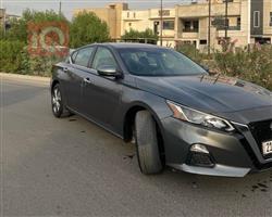 نیسان ئەلتیما